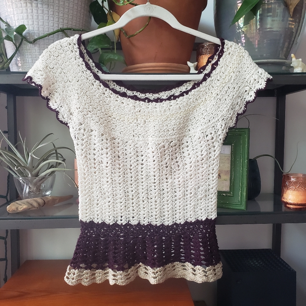 Handmade Crochet blouse, cap sleeves and scallop